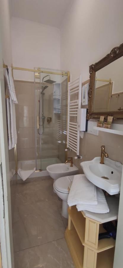 Double Room,1467212396:JPEG